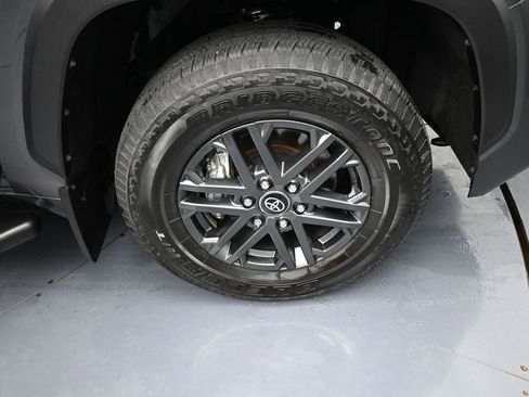 Certified 2025 Toyota Tundra SR5 image 21