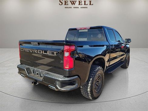 Used 2019 Chevrolet Silverado 1500 High Country w/ Technology Package image 4