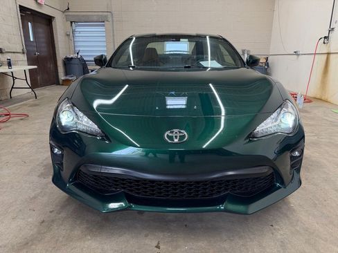 Used 2020 Toyota 86 image 2