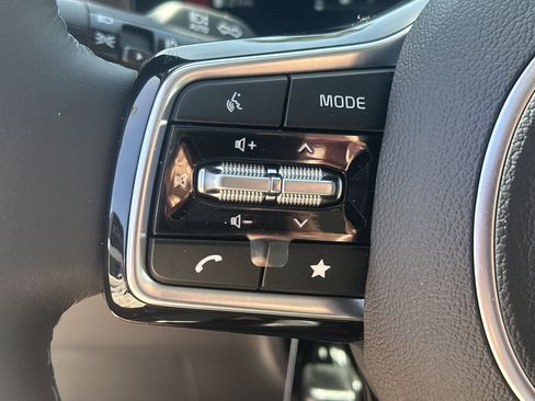 New 2026 Kia Carnival SX FWD image 24