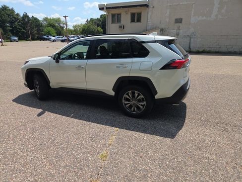 Used 2022 Toyota RAV4 Limited AWD/4WD image 11