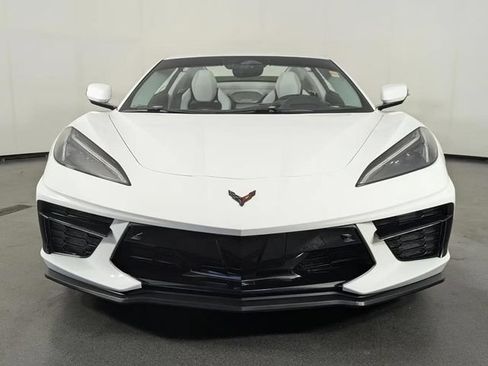 Used 2024 Chevrolet Corvette Stingray Premium Conv w/ Z51 Performance Package RWD image 4