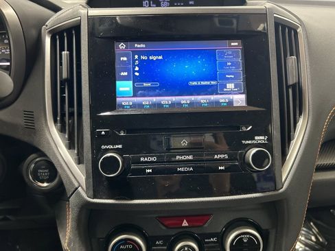 Used 2020 Subaru Crosstrek 2.0i Premium w/ Moonroof Package 1 image 17