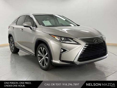 Used 2017 Lexus RX 350 AWD w/ Premium Package image 4