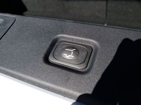 New 2026 Ford Expedition Active image 11