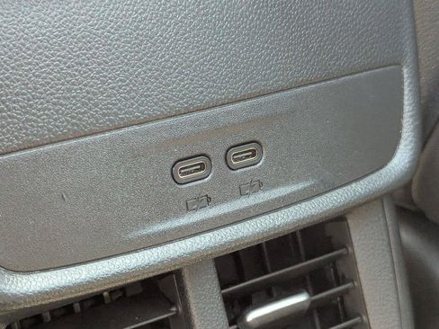 Used 2026 Chevrolet Equinox RS AWD/4WD image 28