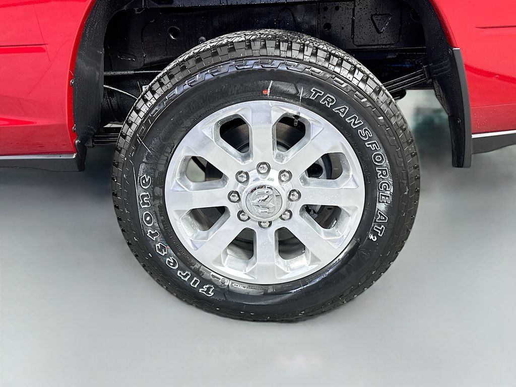 New 2026 RAM 3500 Laramie AWD/4WD image 16