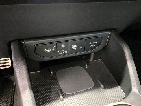 Used 2025 Kia K4 GT-Line Turbo image 12