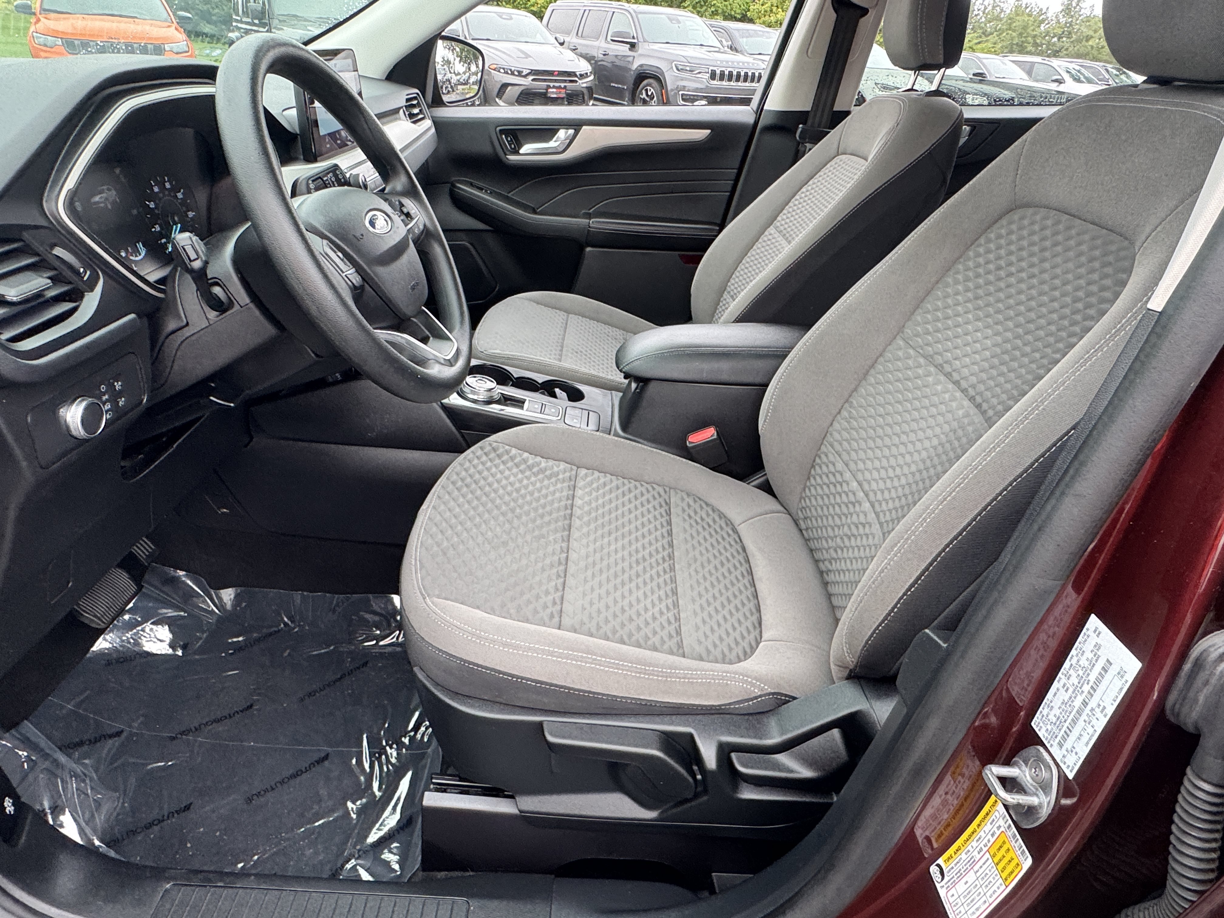 Used 2021 Ford Escape SE AWD/4WD image 29