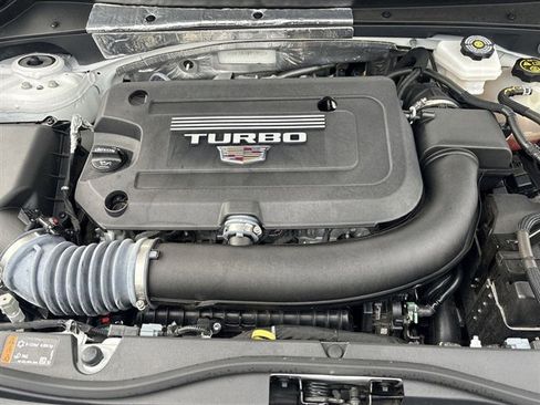 Used 2023 Cadillac XT4 Luxury w/ Cold Weather Package image 29