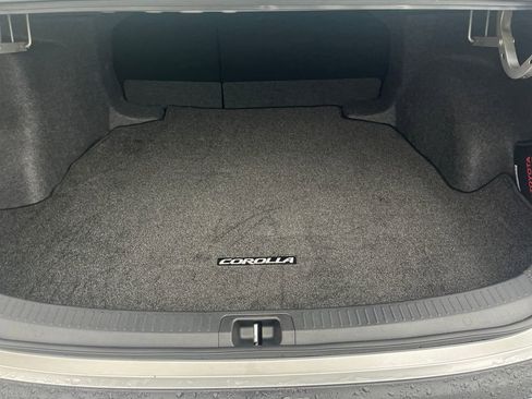 Used 2025 Toyota Corolla LE image 24