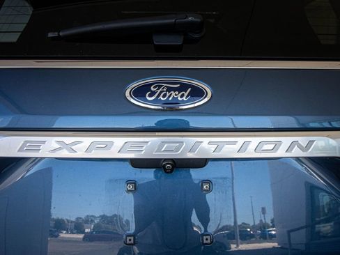 Used 2019 Ford Expedition Platinum image 15