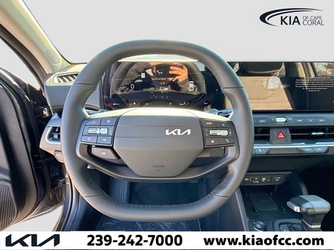 New 2025 Kia K4 EX image 38