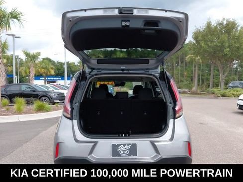 Certified 2025 Kia Soul LX w/ LX Technology Package FWD image 25
