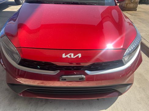 Used 2024 Kia Forte LXS FWD image 2