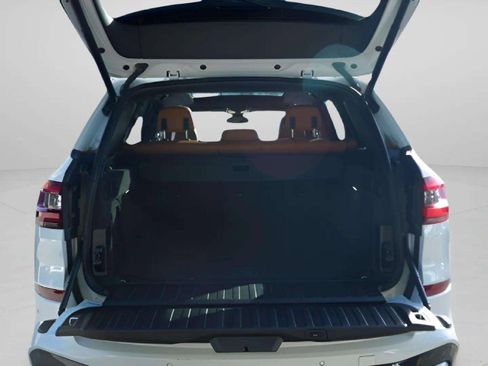 Used 2021 BMW X5 xDrive40i w/ M Sport Package image 34