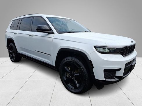 Used 2021 Jeep Grand Cherokee L Laredo AWD/4WD image 4