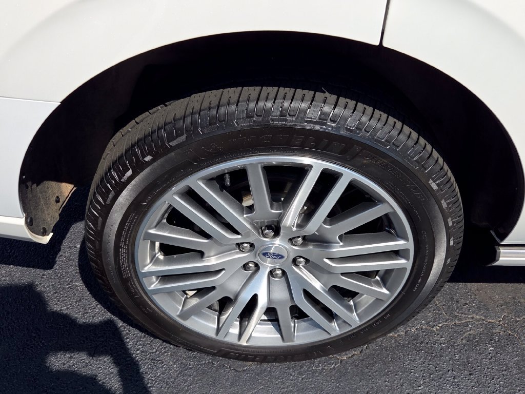 Used 2024 Ford Expedition Platinum AWD/4WD image 20
