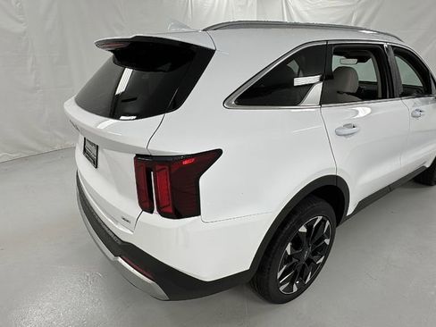 New 2025 Kia Sorento EX w/ Panoramic Sunroof Package image 3