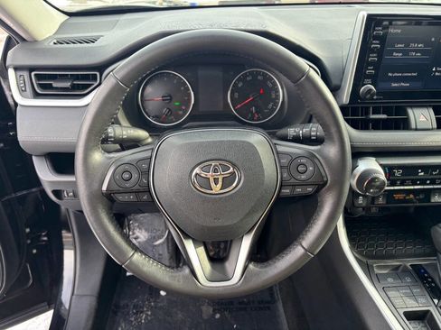 Used 2021 Toyota RAV4 XLE image 12