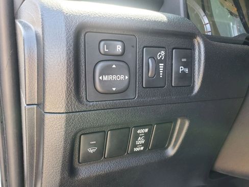Used 2015 Toyota 4Runner Limited AWD/4WD image 56