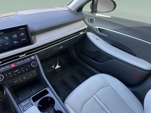 Certified 2025 Hyundai Sonata SEL FWD image 13