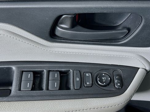Used 2019 Honda Odyssey EX image 15