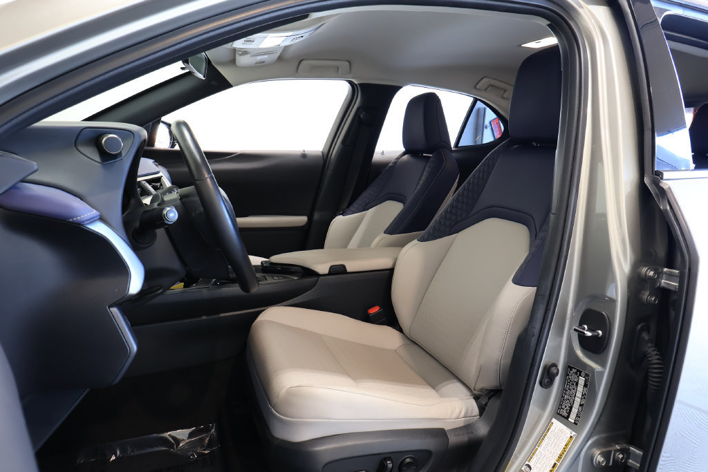 Used 2021 Lexus UX 250h w/ Accessory Package (Z1) AWD/4WD image 18