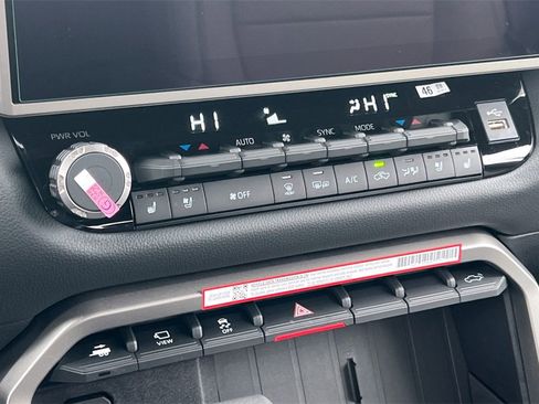 New 2026 Toyota Tundra Limited image 19