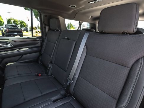 Used 2022 Chevrolet Suburban LS AWD/4WD image 31