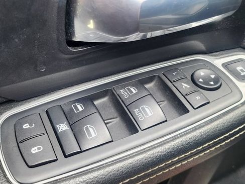 Used 2021 RAM 2500 Laramie AWD/4WD image 12