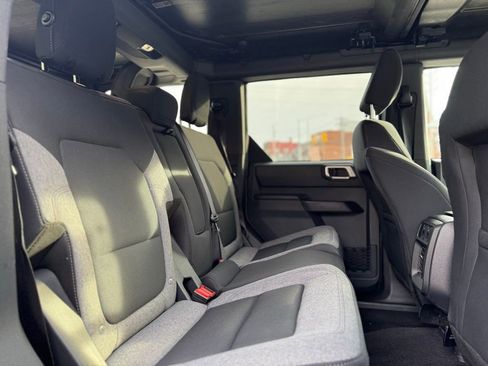 Used 2025 Ford Bronco Big Bend image 24