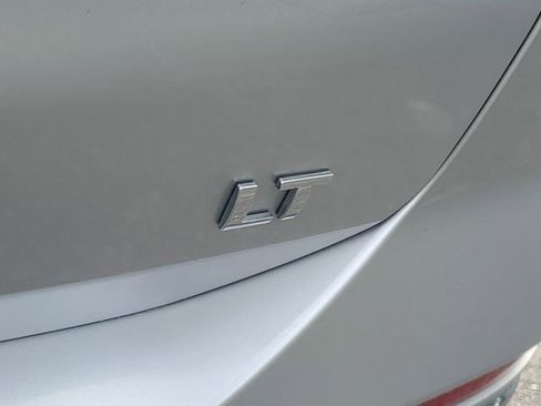 Used 2020 Chevrolet Equinox LT FWD image 10
