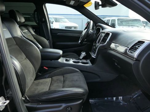 Used 2018 Jeep Grand Cherokee Trackhawk image 26