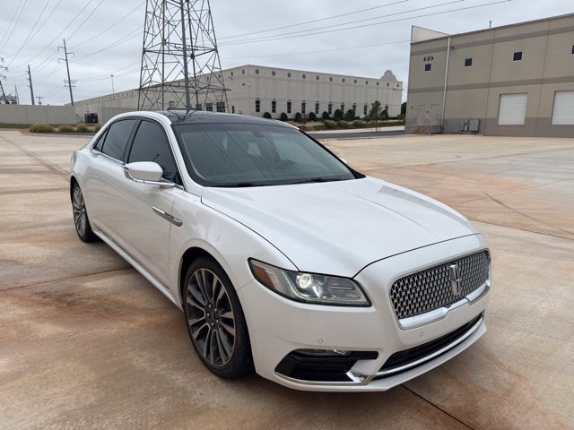 Used 2018 Lincoln Continental Select FWD image 3