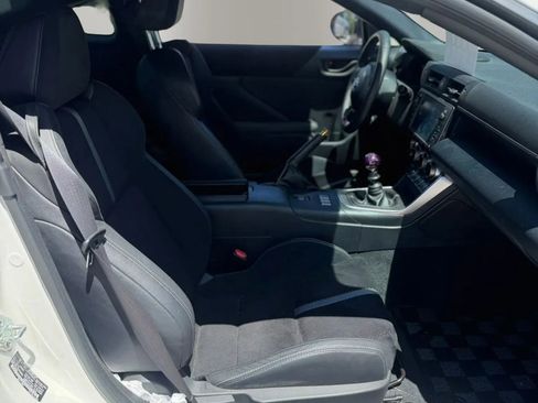 Used 2023 Toyota GR86 Premium w/ ALL Weather Mat Package (TMS) RWD image 13