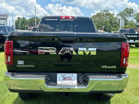 New 2025 RAM 2500 Big Horn image 3