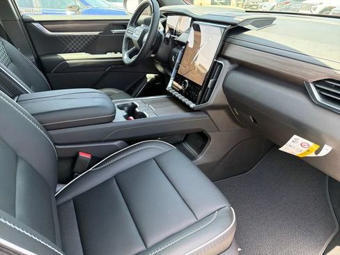 New 2026 GMC Acadia Denali w/ Super Cruise Package AWD/4WD image 21