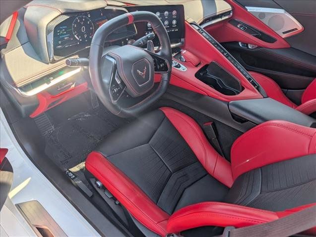 Used 2022 Chevrolet Corvette Stingray Premium Cpe w/ Z51 Performance Package RWD image 9