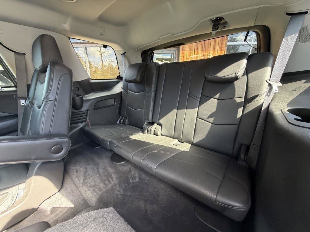 Used 2017 Cadillac Escalade Luxury AWD/4WD image 17