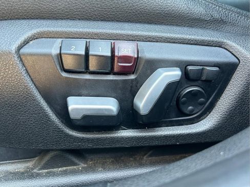 Used 2018 BMW 330i 330i w/ Premium Package image 12