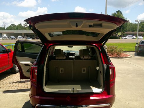 Used 2020 GMC Acadia Denali image 15