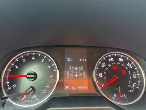 Used 2022 Toyota RAV4 XLE image 19