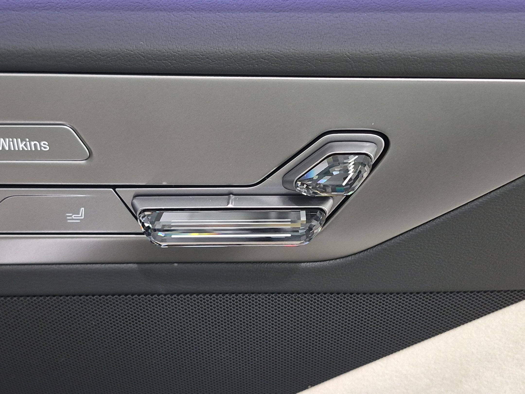 New 2027 BMW 740i w/ Executive Package RWD image 33