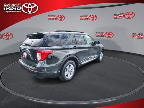 Used 2023 Ford Explorer XLT w/ Equipment Group 202A AWD/4WD image 8