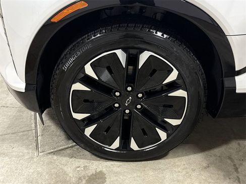 New 2025 Chevrolet Blazer EV RS image 26