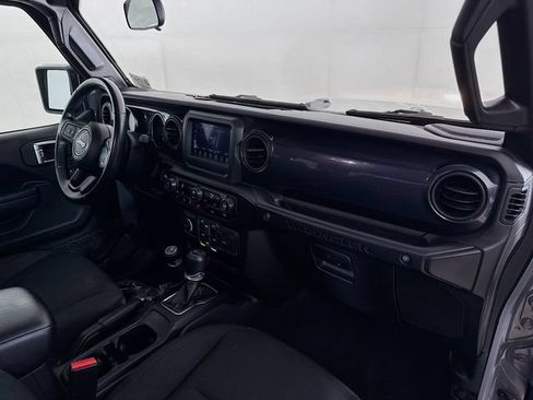 Used 2022 Jeep Wrangler Unlimited Sport AWD/4WD image 26