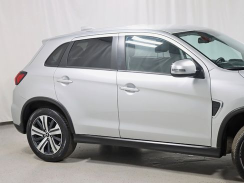Used 2024 Mitsubishi Outlander Sport SE image 3