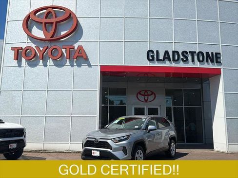 Certified 2025 Toyota RAV4 LE AWD/4WD image 1