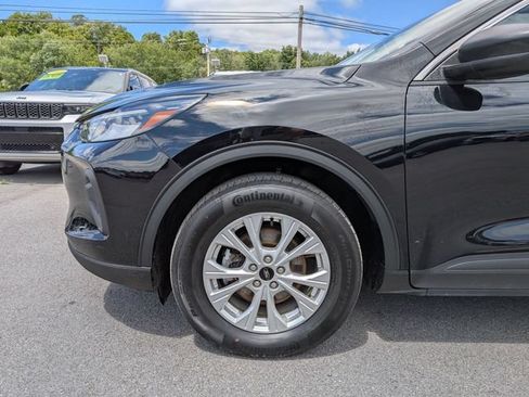 Used 2023 Ford Escape Active w/ Tech Pack #1 AWD/4WD image 22